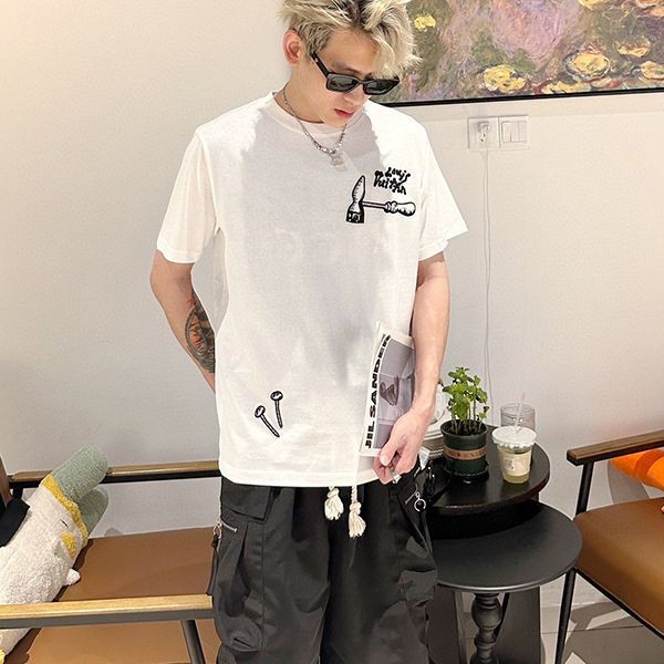 n級 おすすめ ルイヴィトン ハンマー 刺繍入り半袖Tシャツ vuv62449